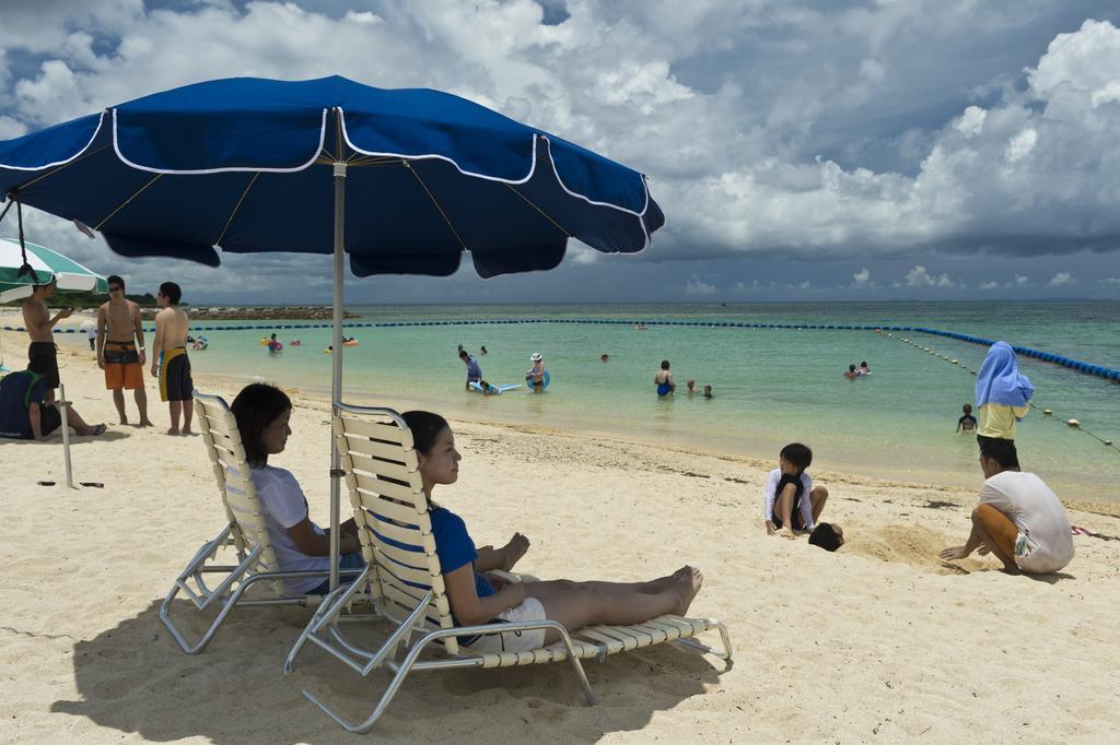 Royal Hotel Okinawa Zanpamisaki Yomitan Exterior foto